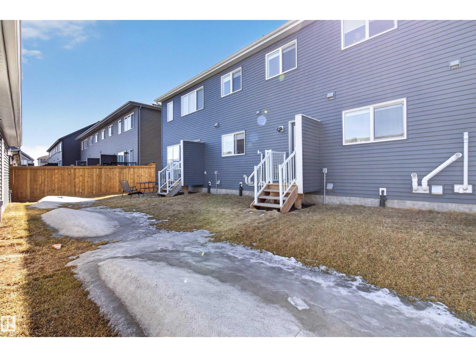 2422 TRUMPETER WY NW, Edmonton
