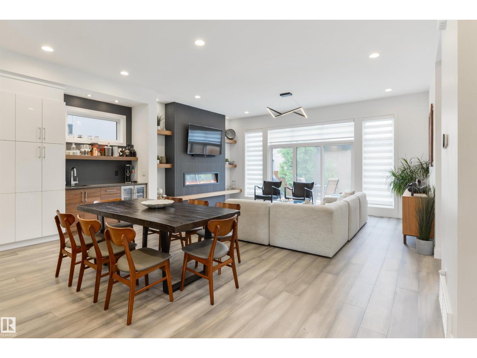 12444 LANSDOWNE DR NW, Edmonton