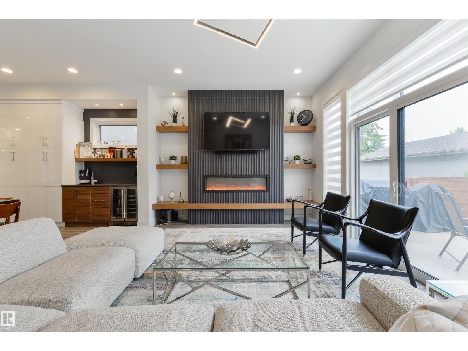 12444 LANSDOWNE DR NW, Edmonton