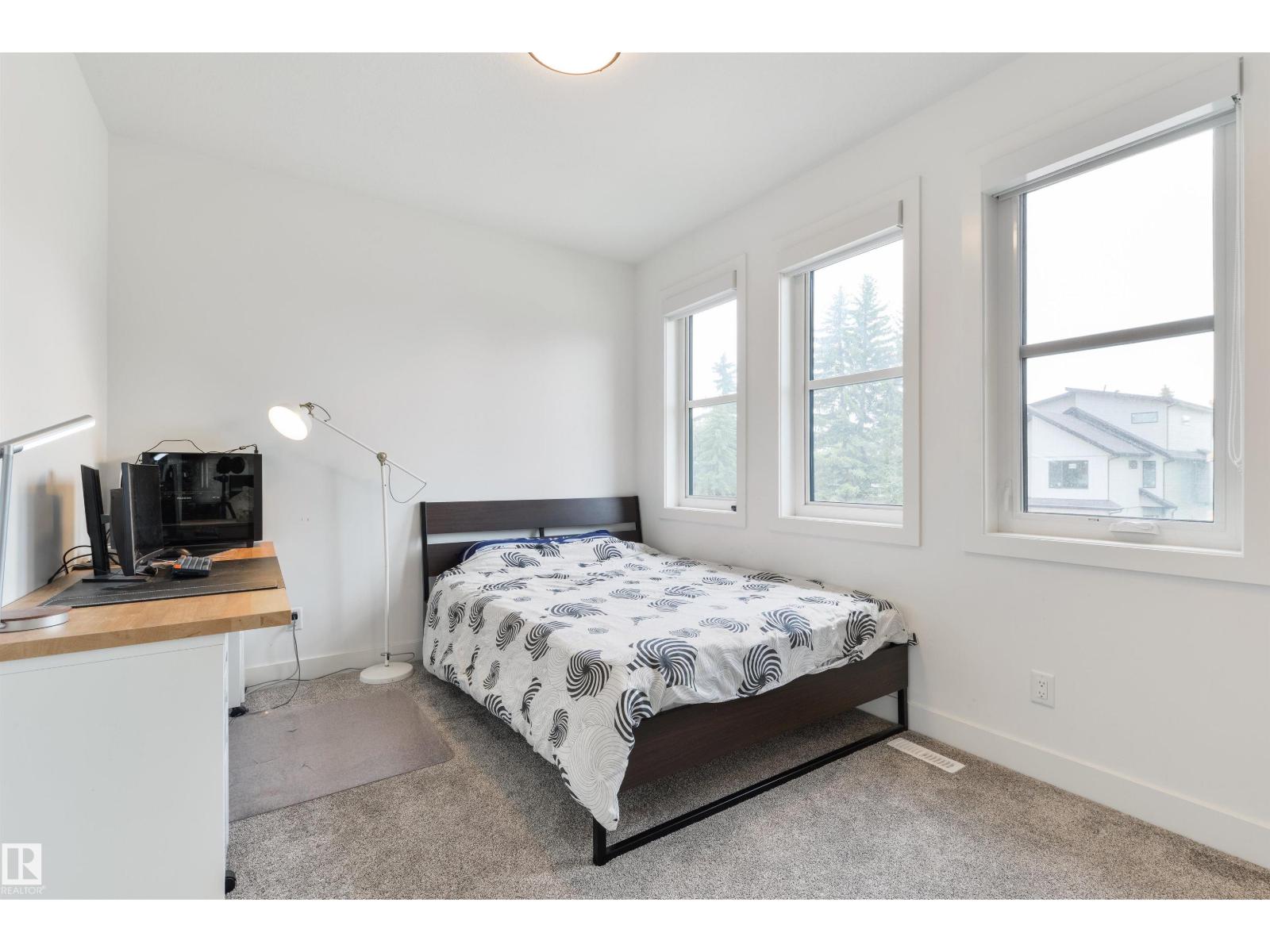 12444 LANSDOWNE DR NW, Edmonton