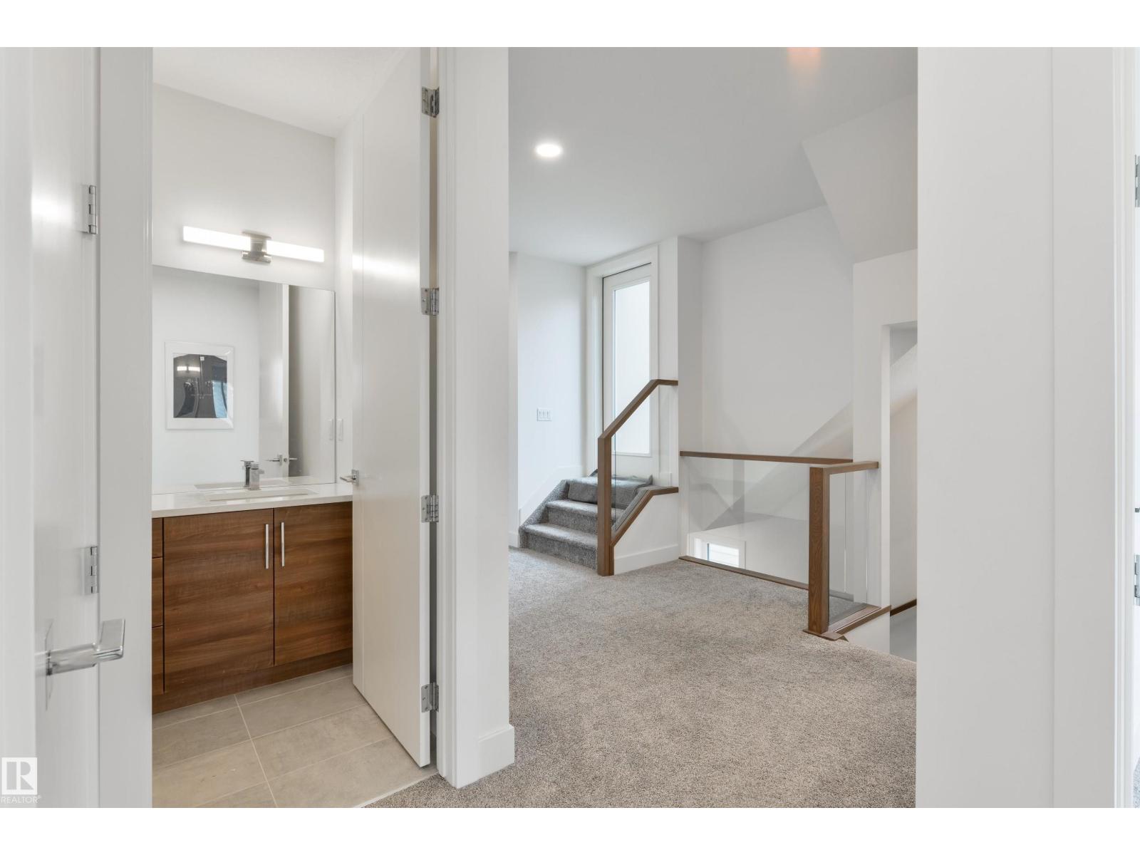 12444 LANSDOWNE DR NW, Edmonton