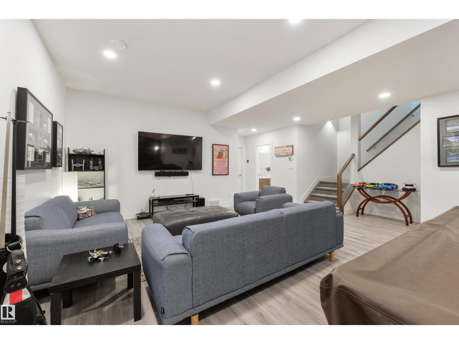 12444 LANSDOWNE DR NW, Edmonton