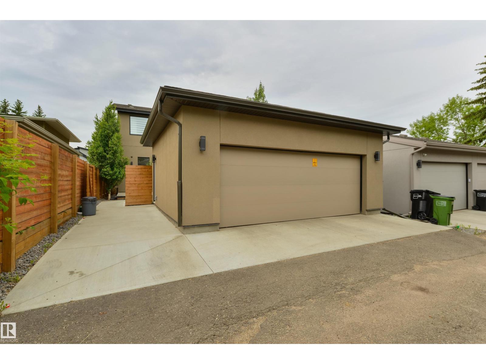 12444 LANSDOWNE DR NW, Edmonton