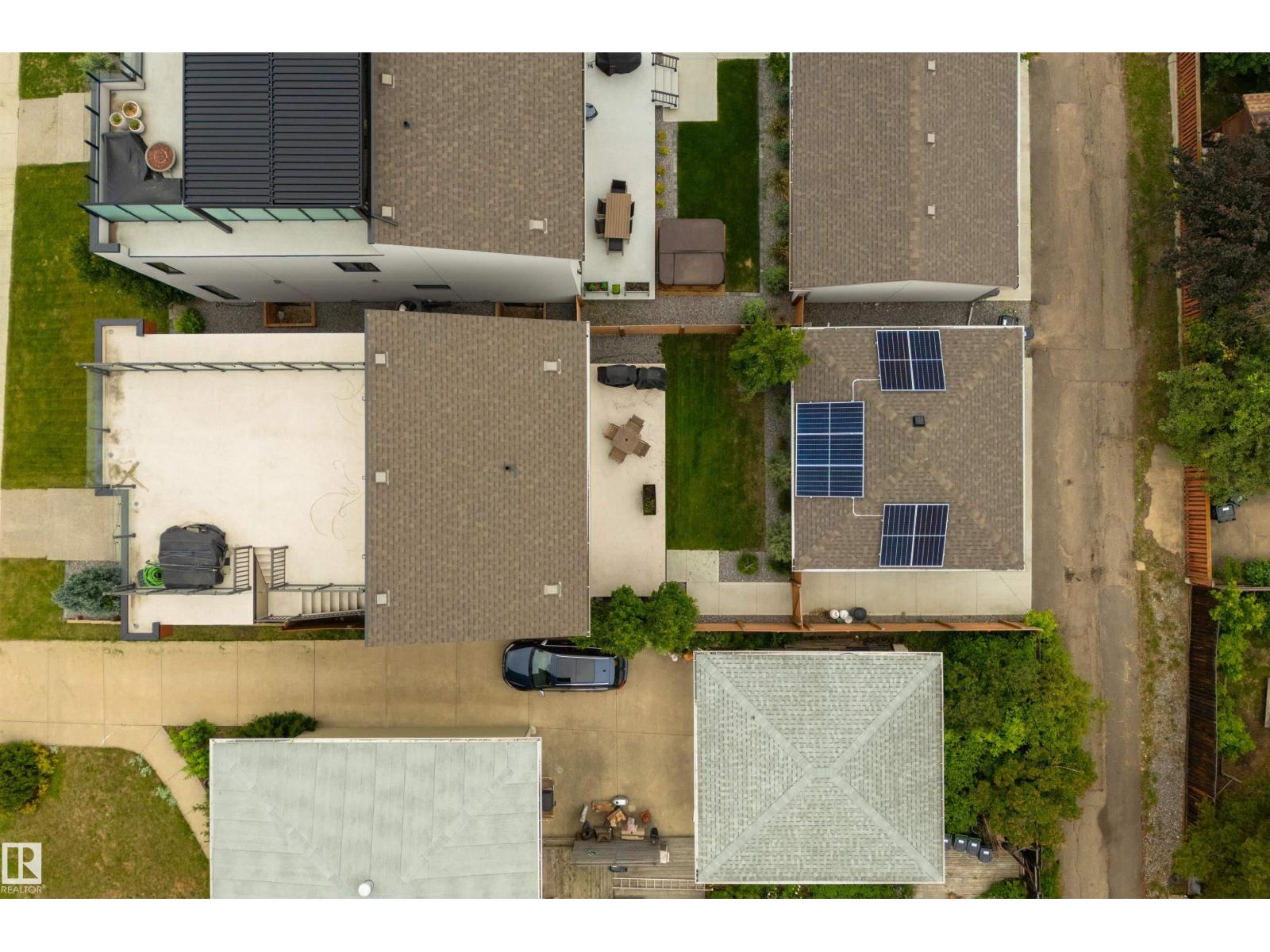 12444 LANSDOWNE DR NW, Edmonton