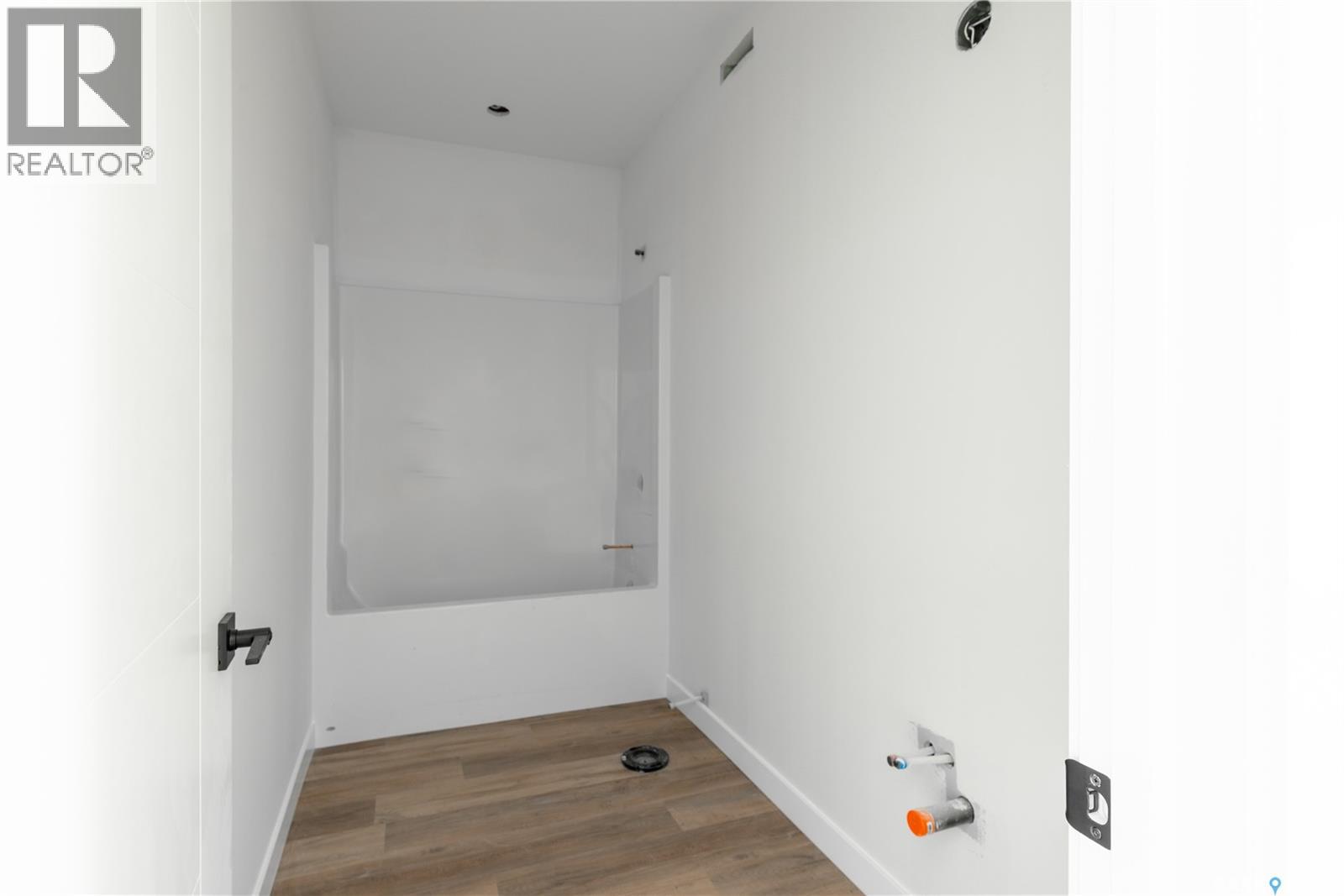 1154 POLEY STREET N - 5