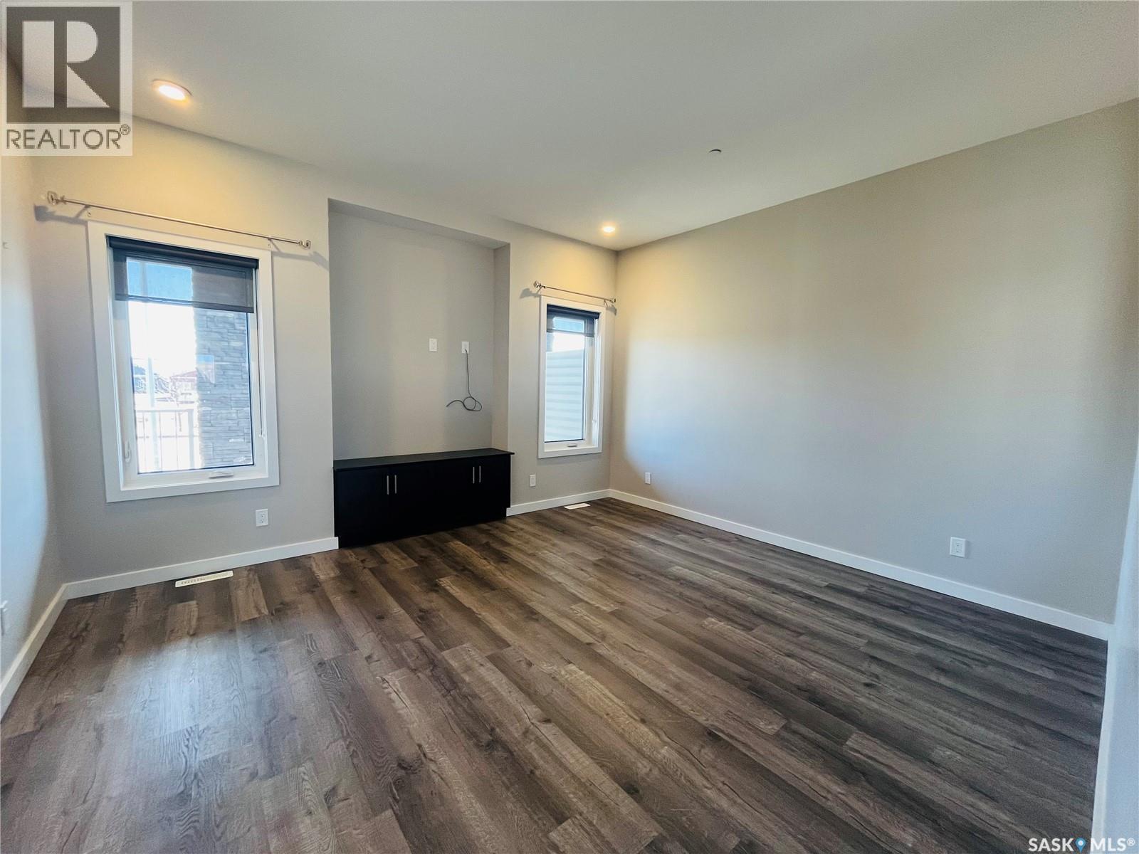 #503 DOUGLAS DRIVE - 9