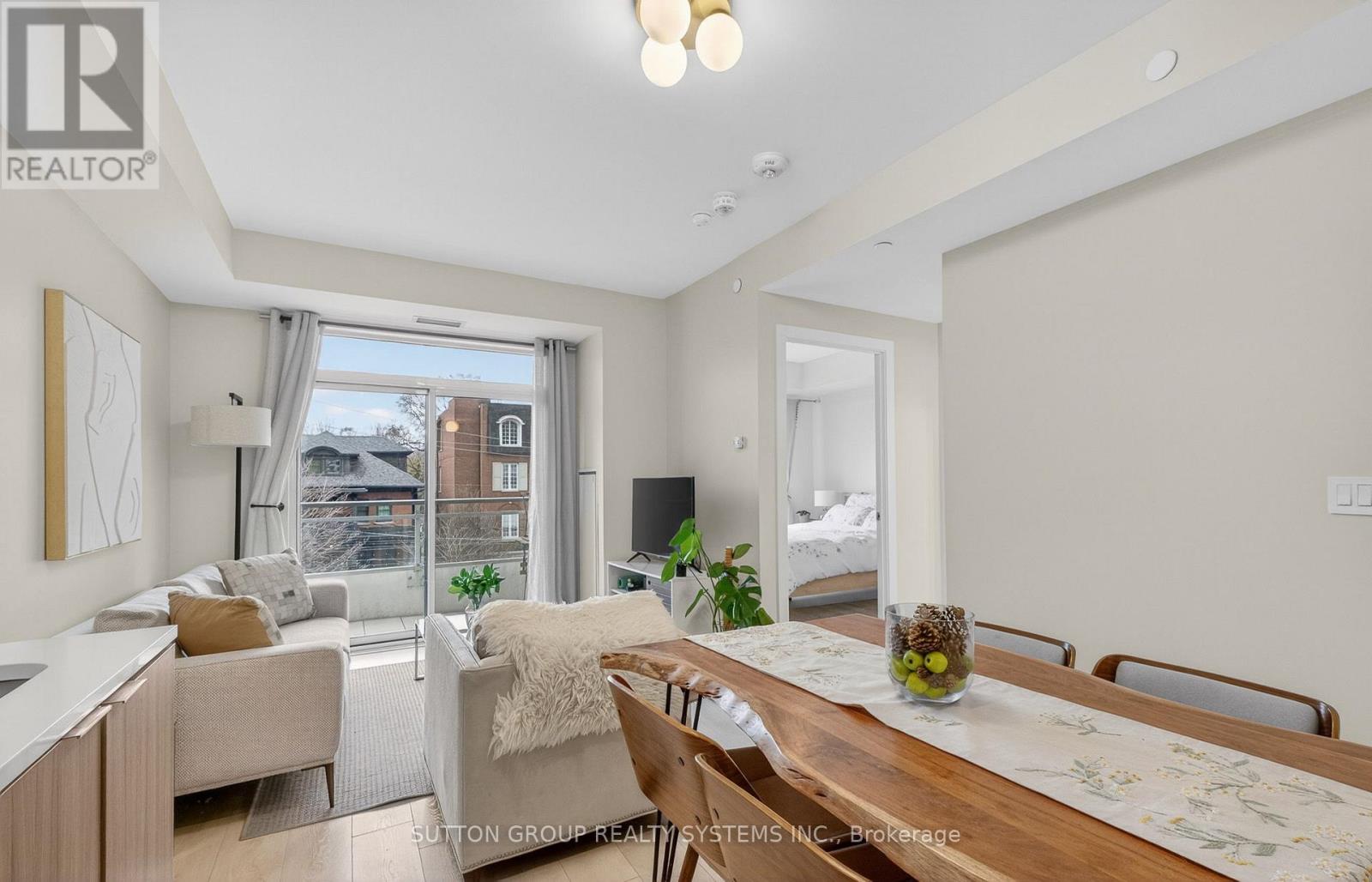 #212 223 ST CLAIR AVENUE W - 12