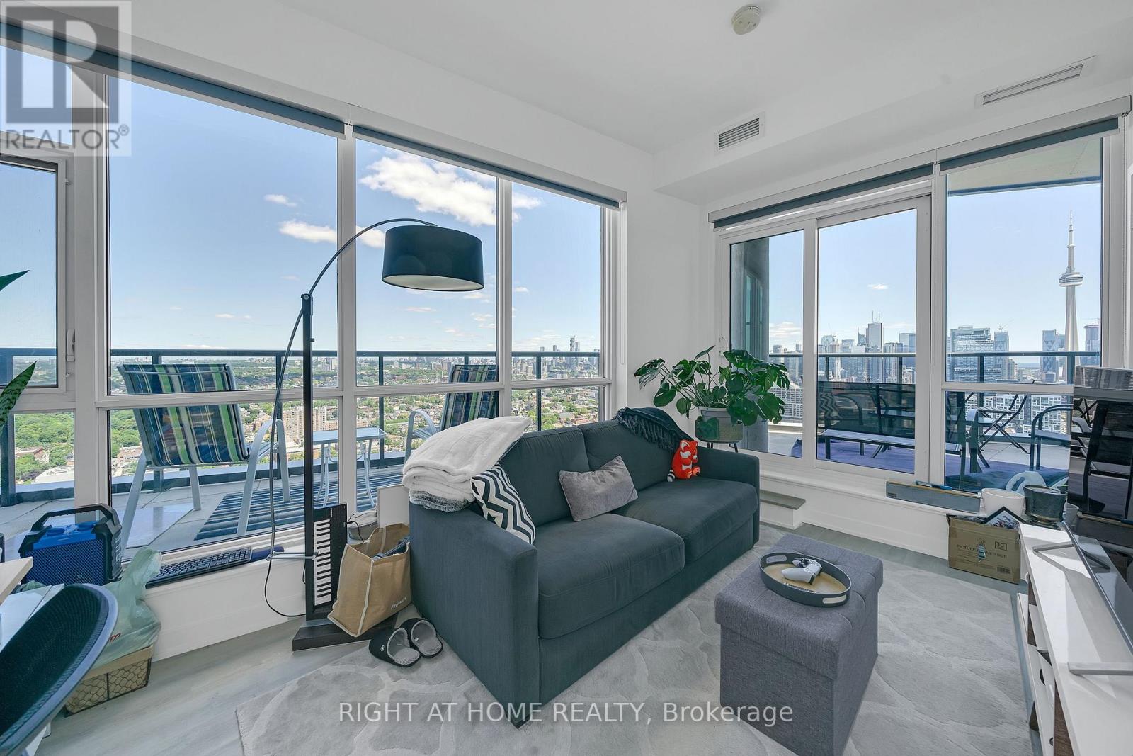 #3307 50 ORDNANCE STREET - 20