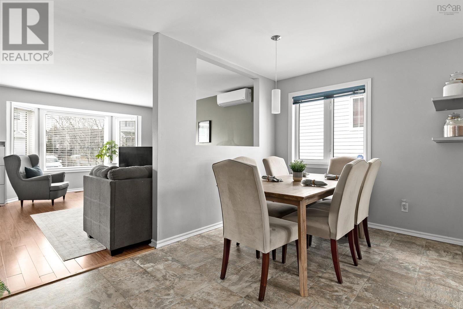 60 SEROCCO CRESCENT - 11