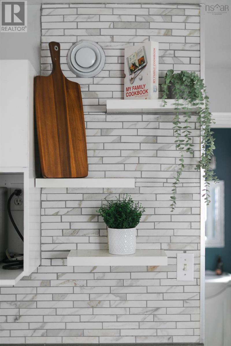 60 SEROCCO CRESCENT - 20