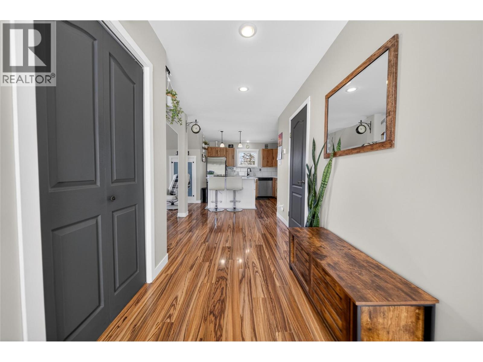 2800 34th Avenue S, Cranbrook