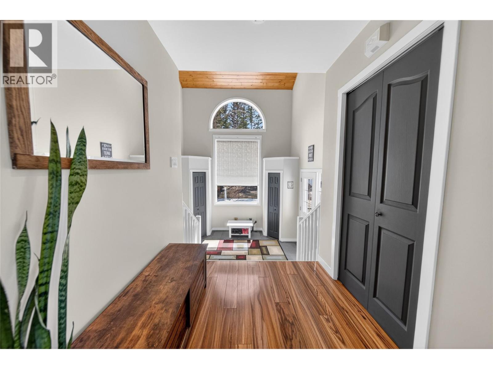 2800 34th Avenue S, Cranbrook