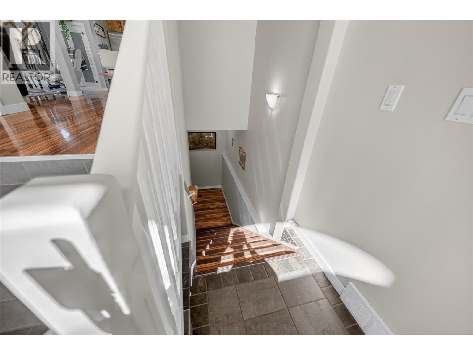 2800 34th Avenue S, Cranbrook