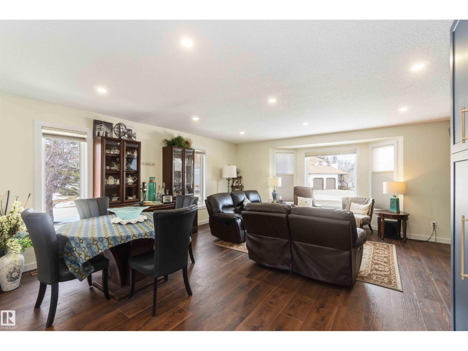 4515 56A AV, Stony Plain