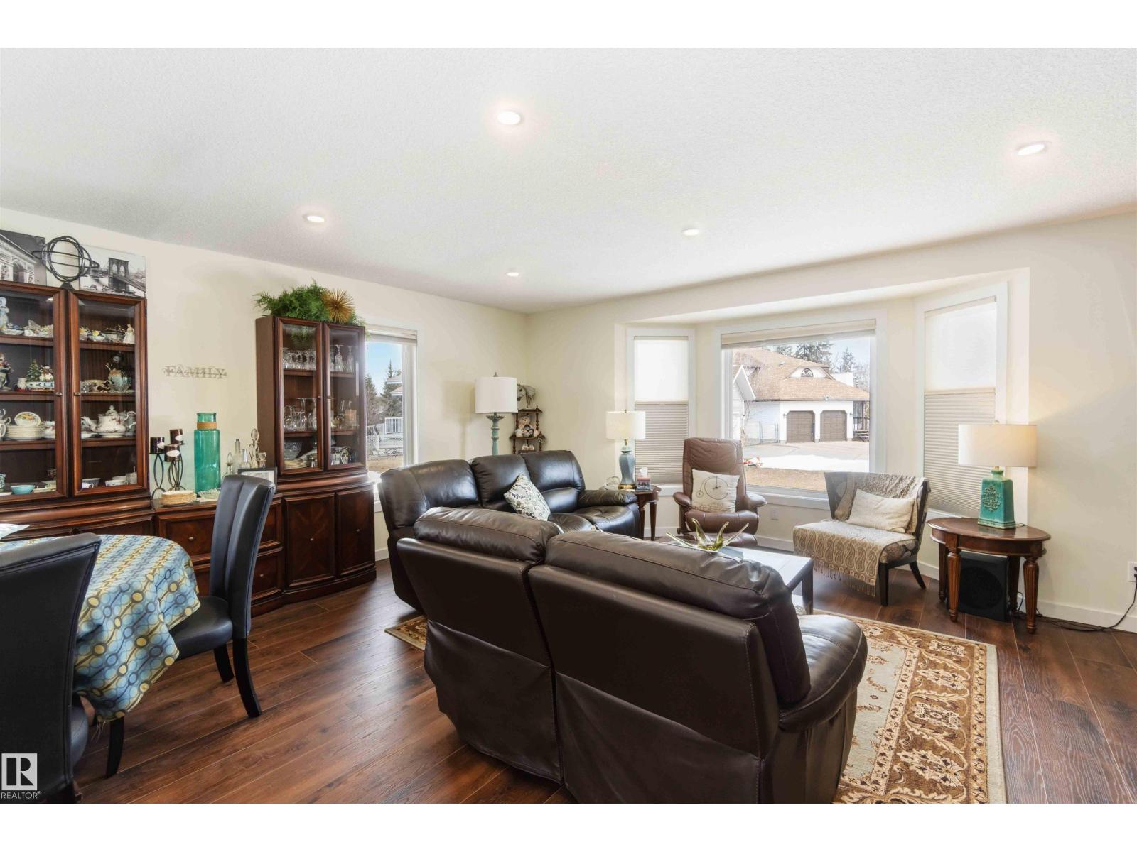 4515 56A AV, Stony Plain