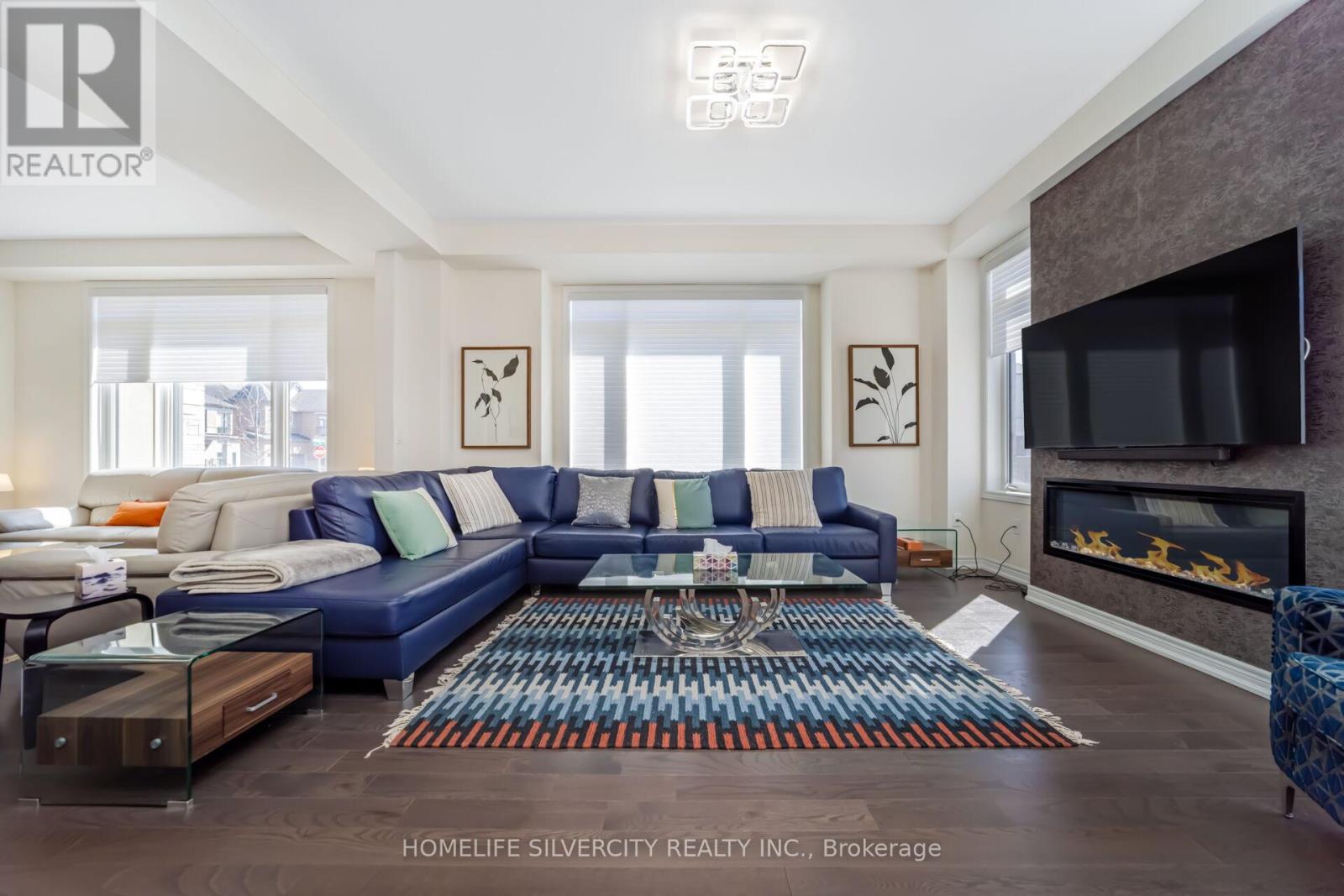 31 CANARD DRIVE - 11