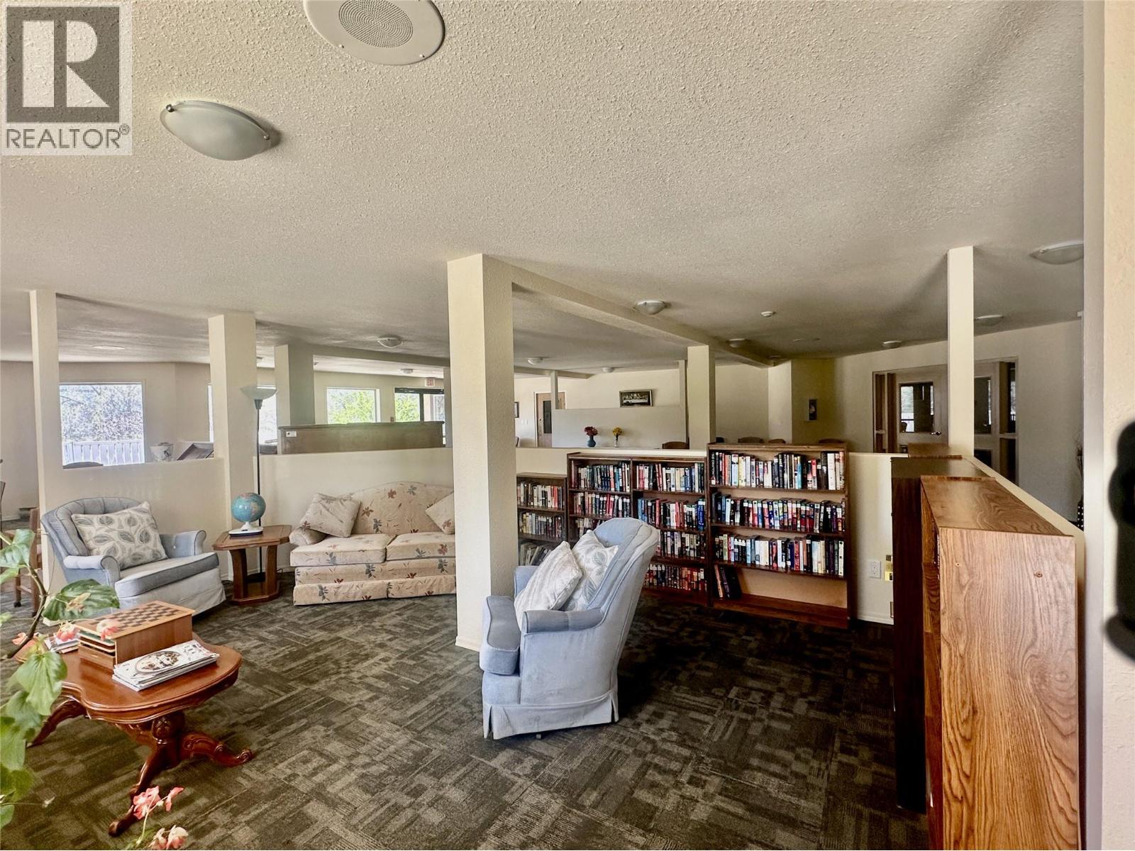 337 MCKINNEY Road Unit# 211, Oliver