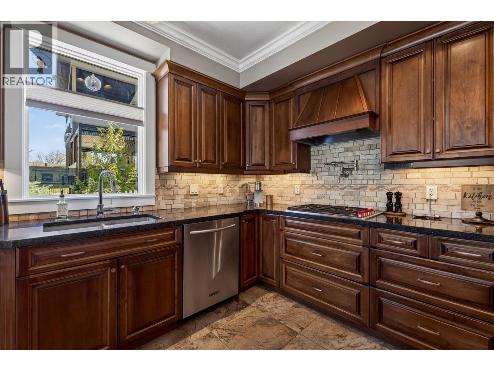 7511 Brooks Lane Unit# 102, Vernon