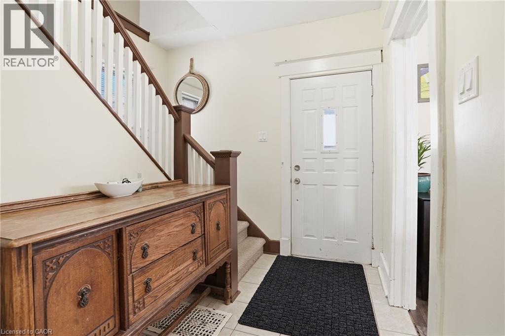 5792 SUMMER Street, Niagara Falls, Ontario, L2G1M2 — Photo 4