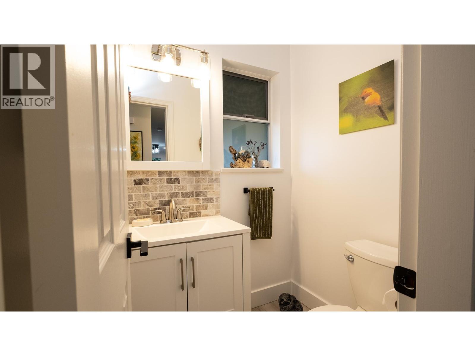 1148 GOWER POINT ROAD, Gibsons