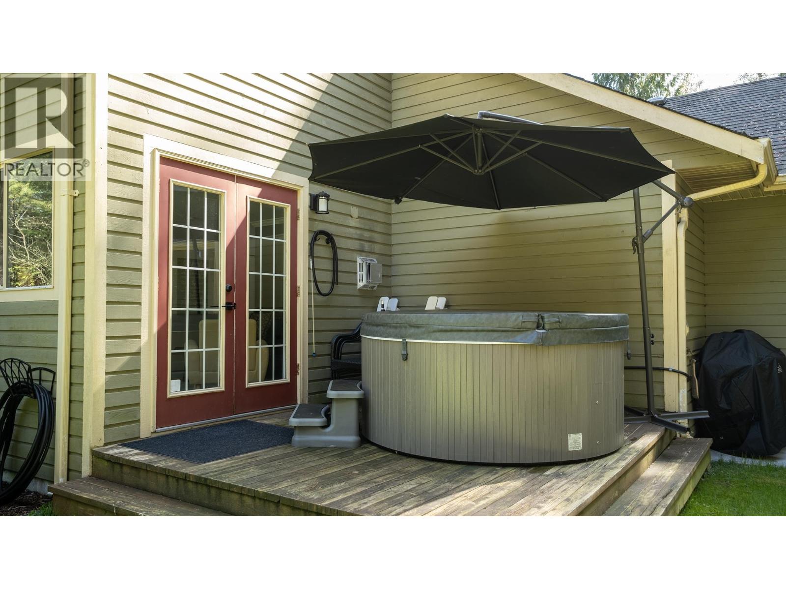 1148 GOWER POINT ROAD, Gibsons