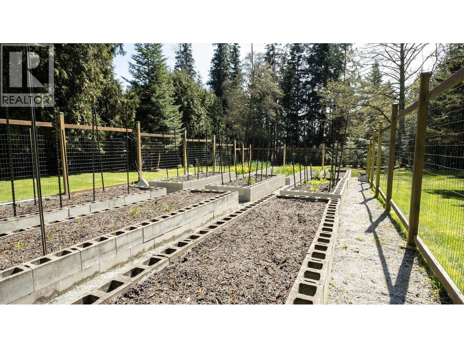 1148 GOWER POINT ROAD, Gibsons