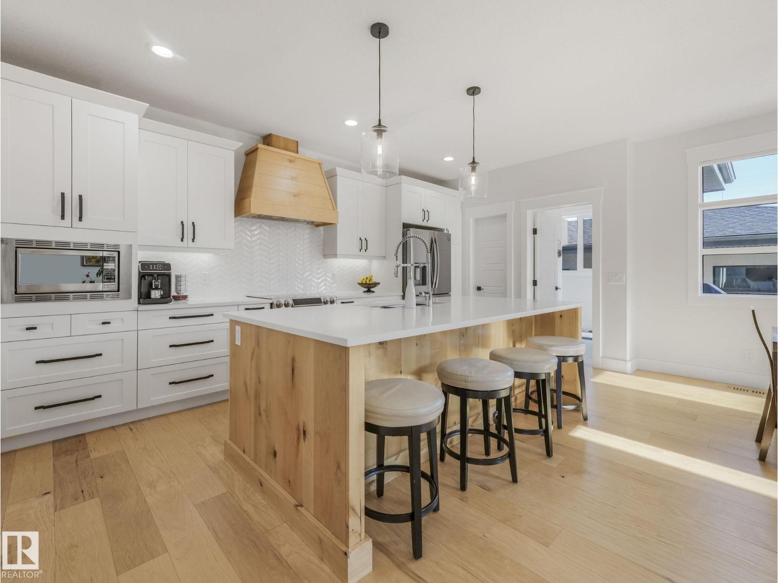 7215 MAY RD NW, Edmonton