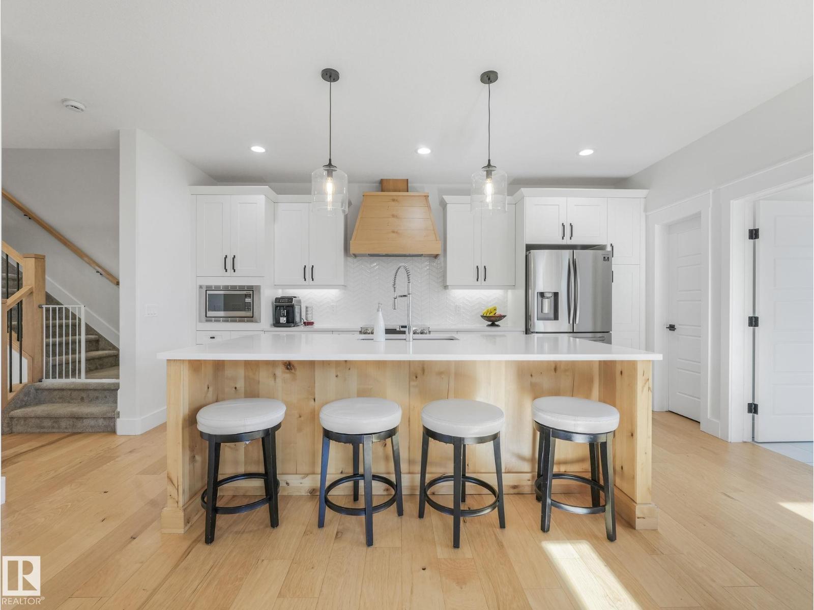 7215 MAY RD NW, Edmonton