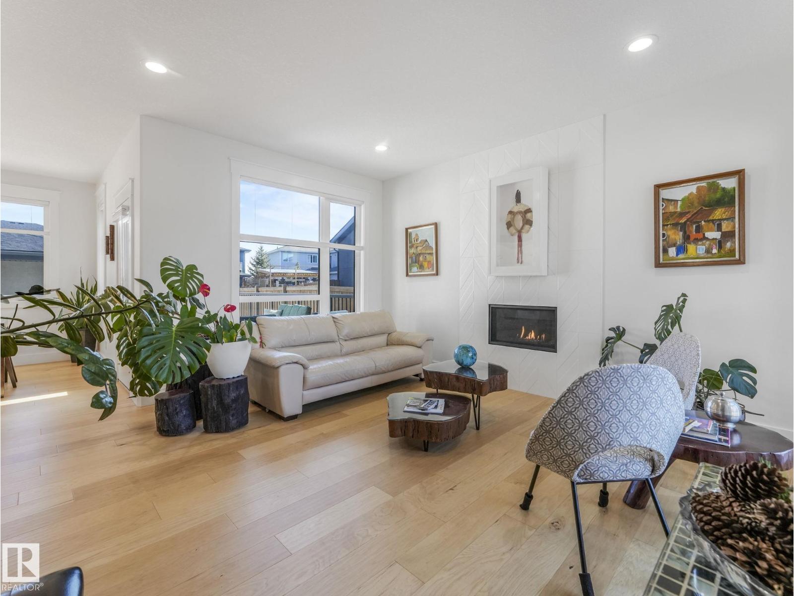 7215 MAY RD NW, Edmonton