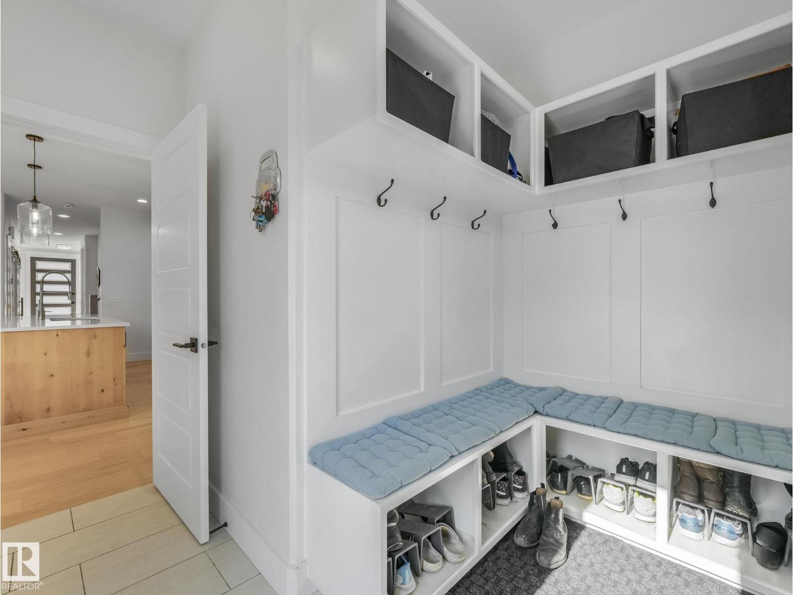 7215 MAY RD NW, Edmonton