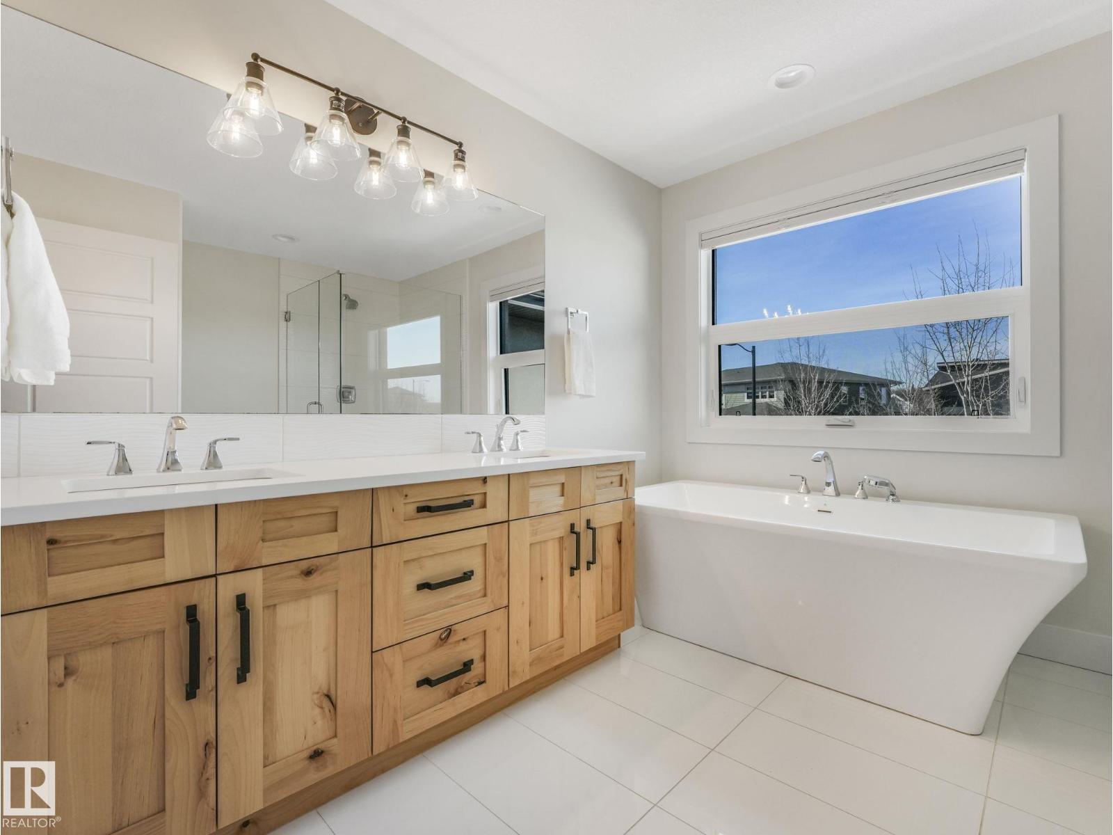 7215 MAY RD NW, Edmonton