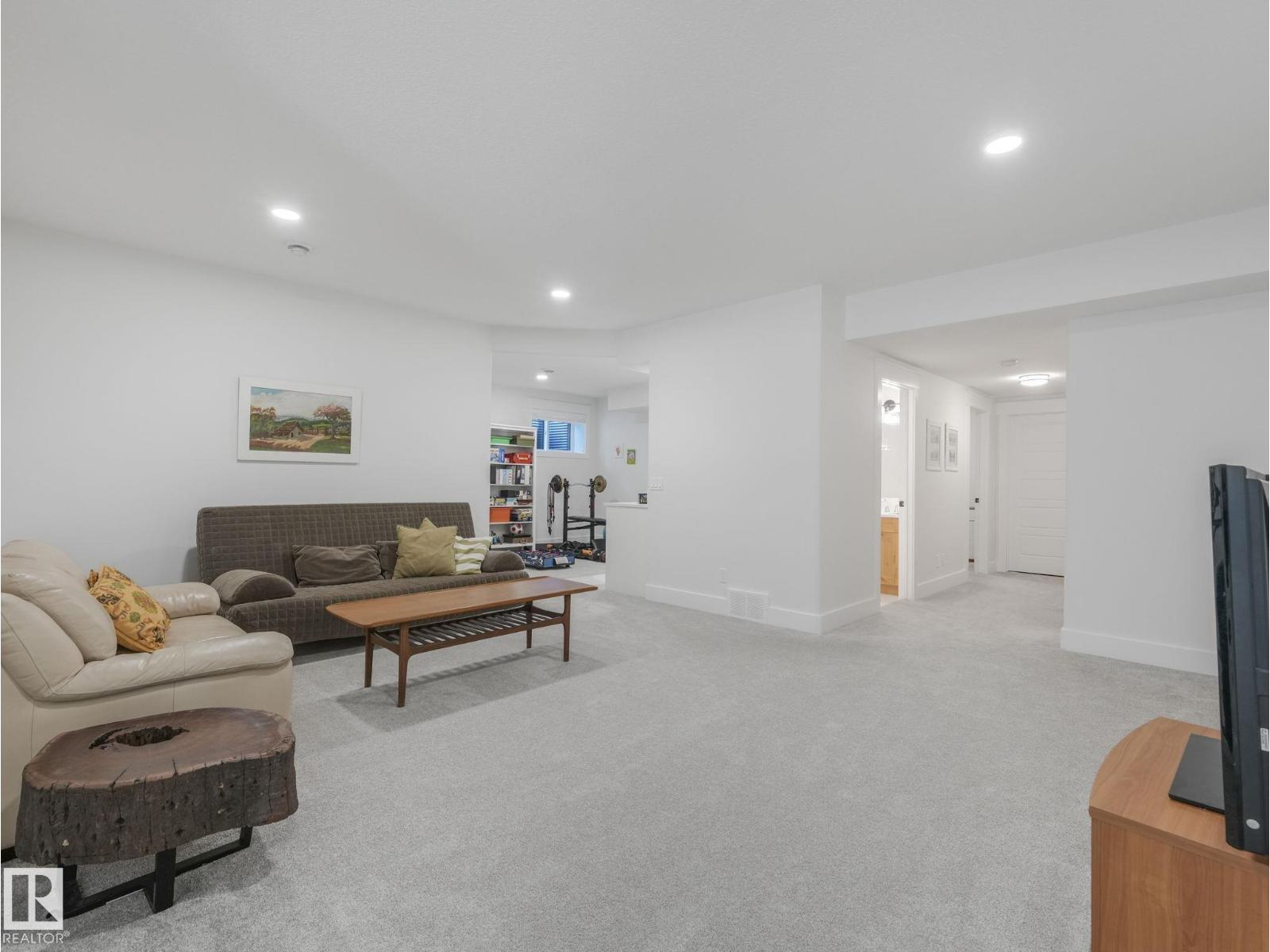 7215 MAY RD NW, Edmonton