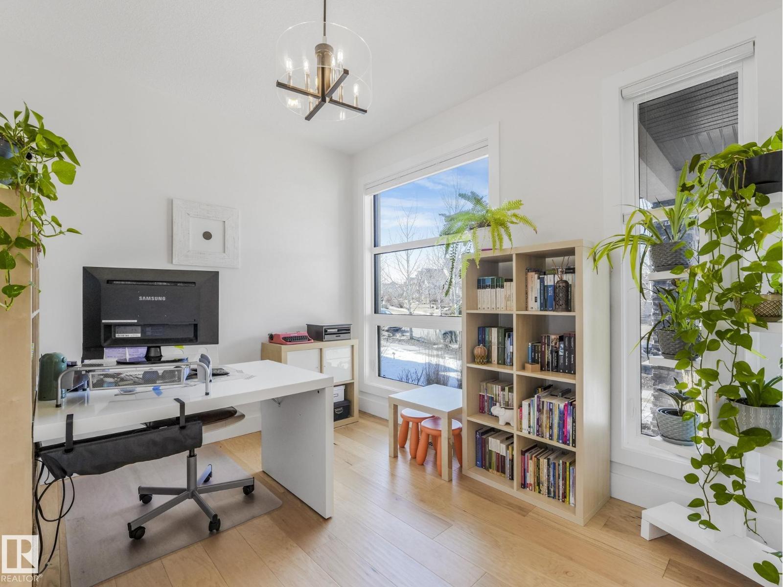 7215 MAY RD NW, Edmonton