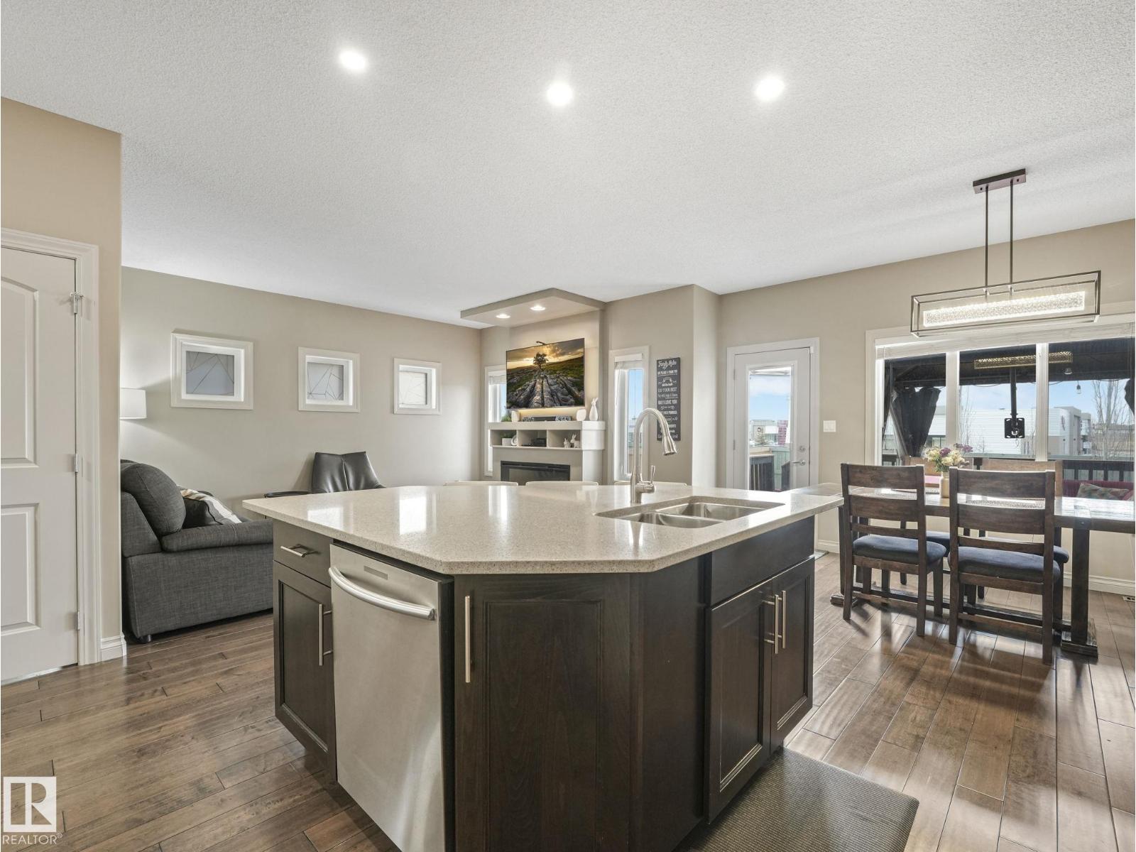 16412 12 AV SW, Edmonton