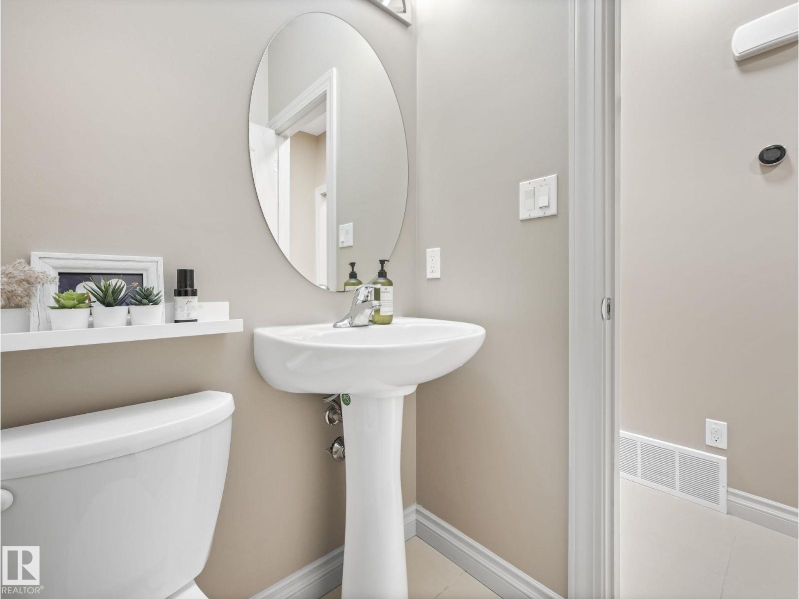 16412 12 AV SW, Edmonton