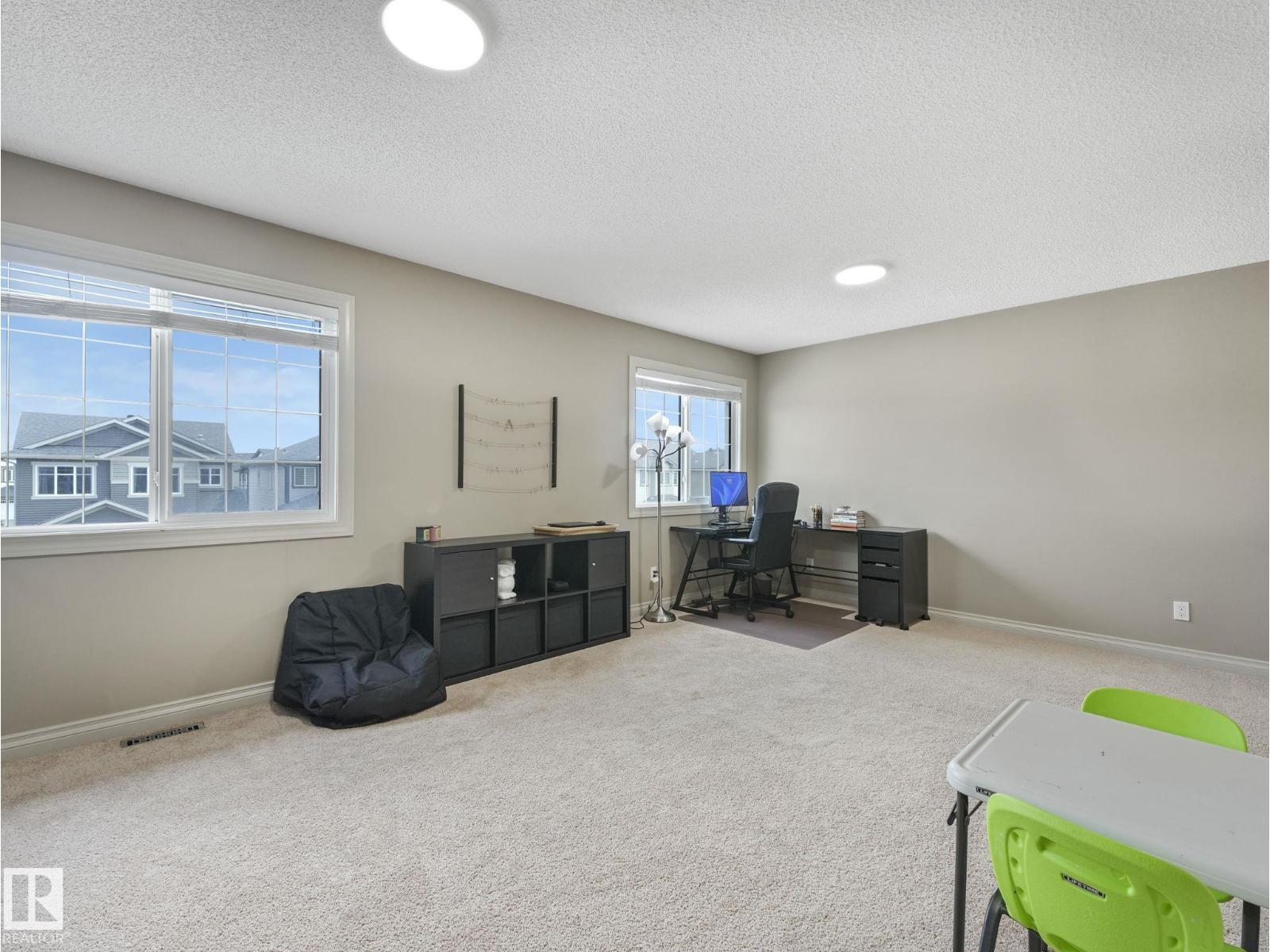 16412 12 AV SW, Edmonton