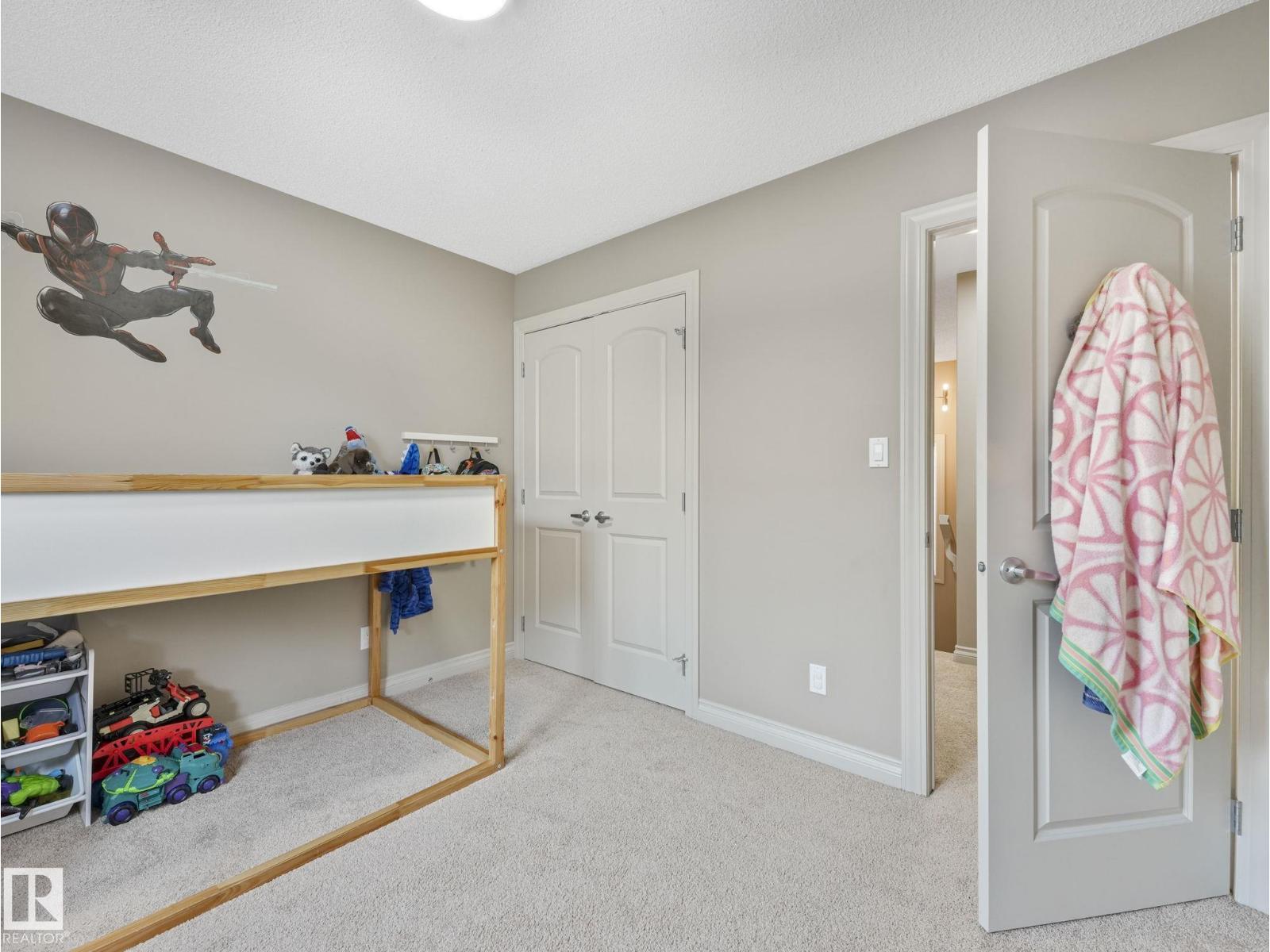 16412 12 AV SW, Edmonton