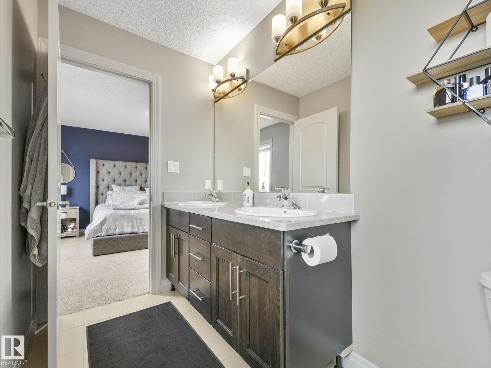 16412 12 AV SW, Edmonton