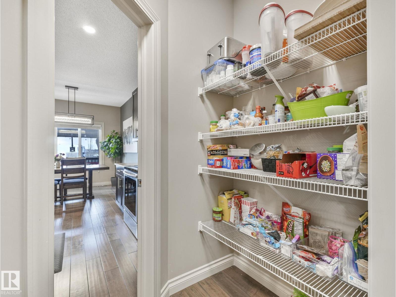 16412 12 AV SW, Edmonton