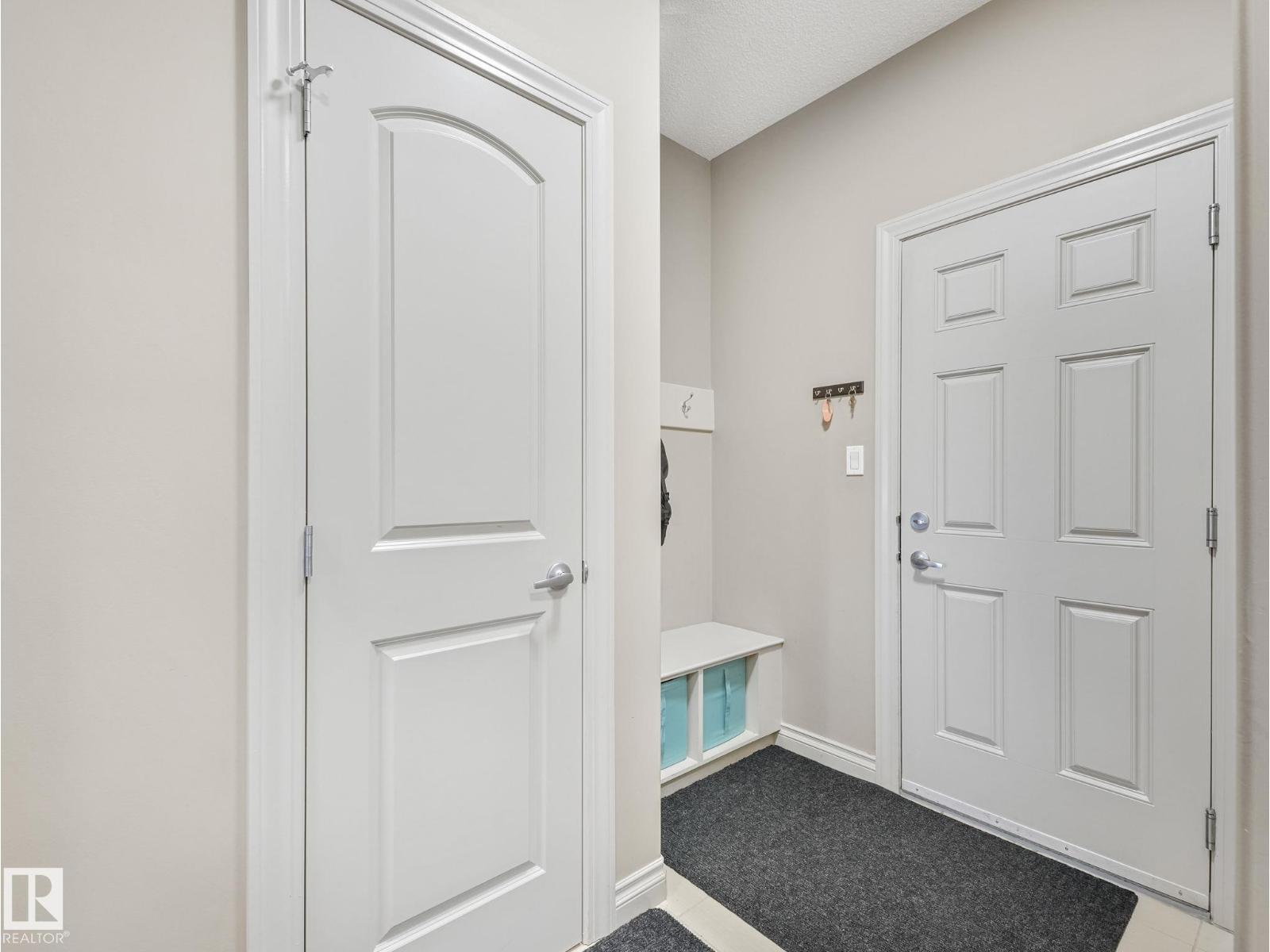 16412 12 AV SW, Edmonton