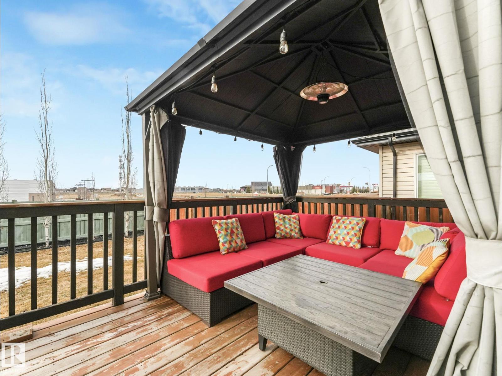 16412 12 AV SW, Edmonton