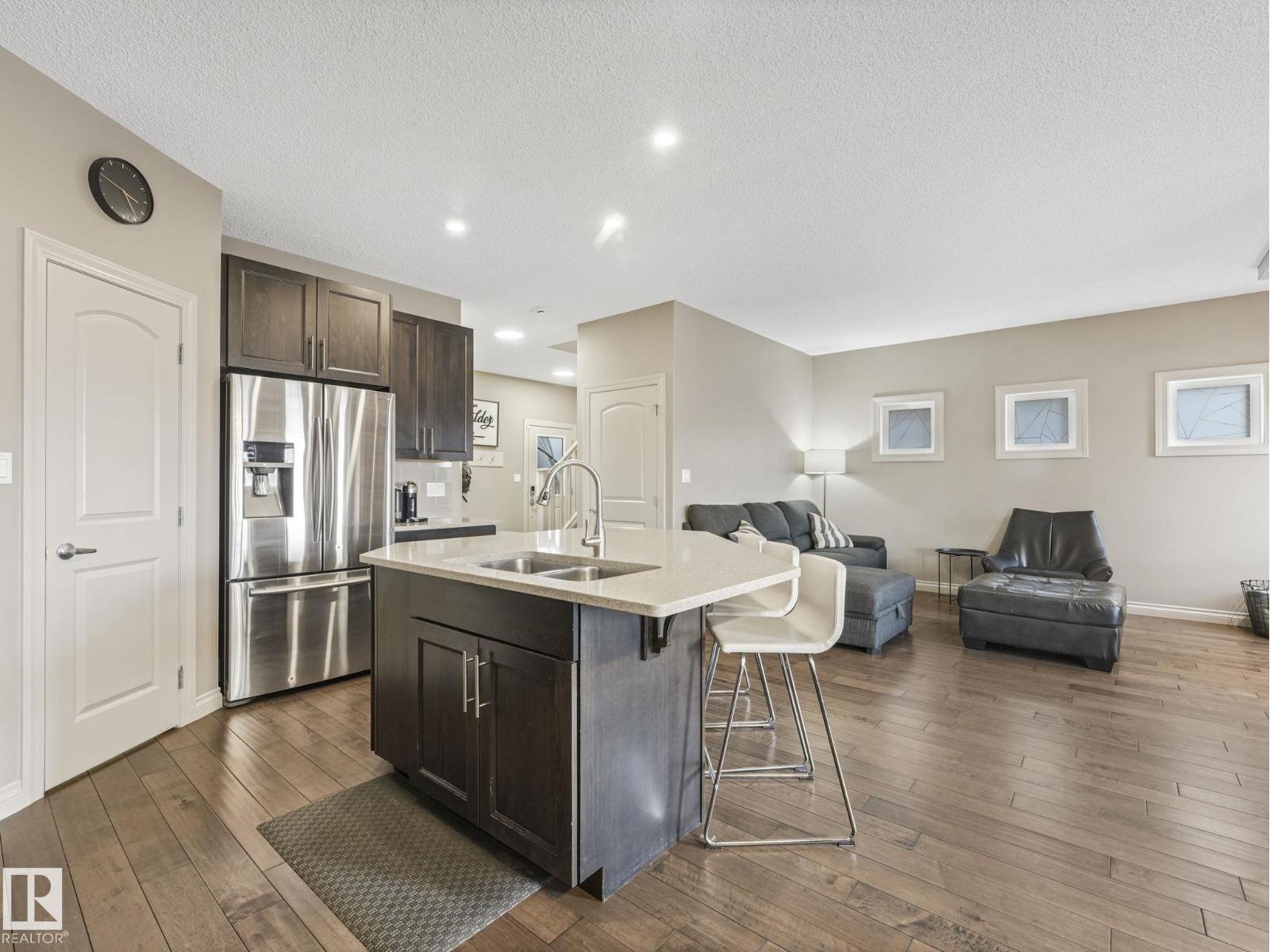 16412 12 AV SW, Edmonton