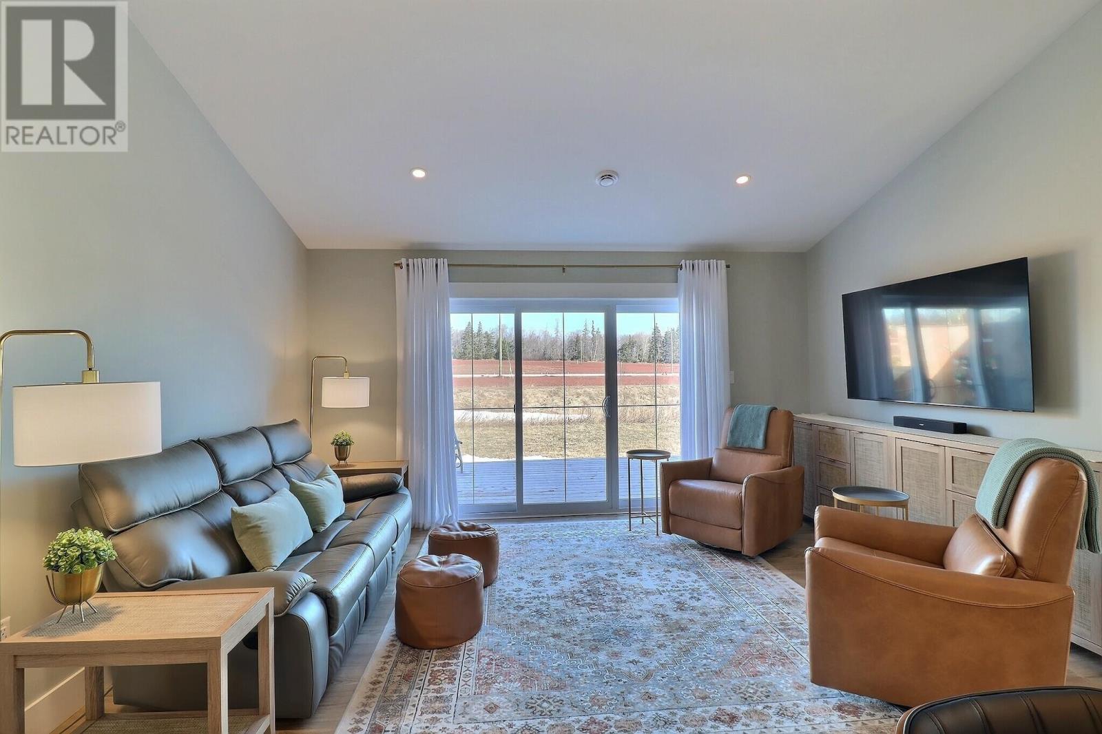 19 ELLIS AVENUE - 10