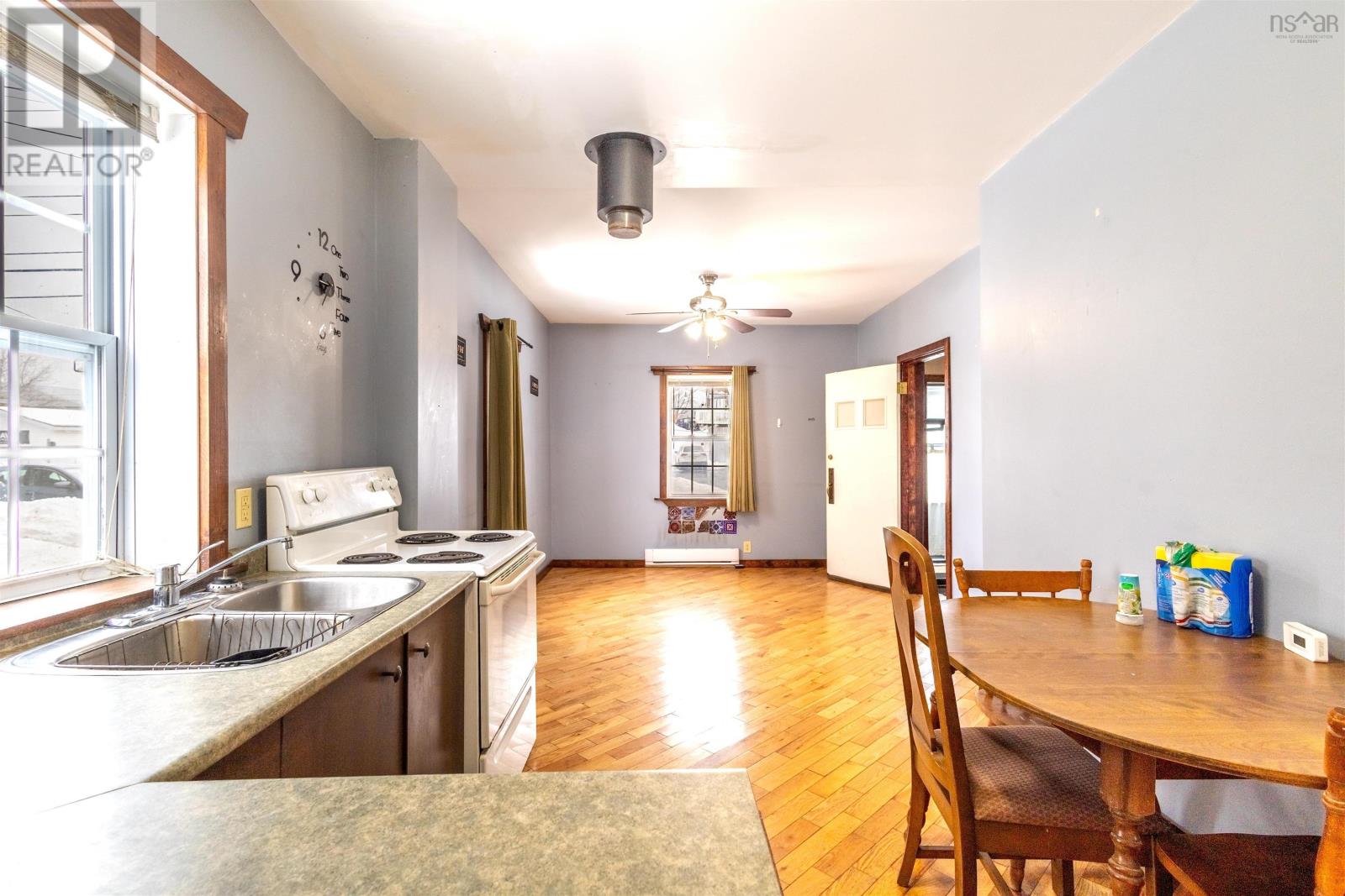 Property 8 of 21 of 59 Johnston Street