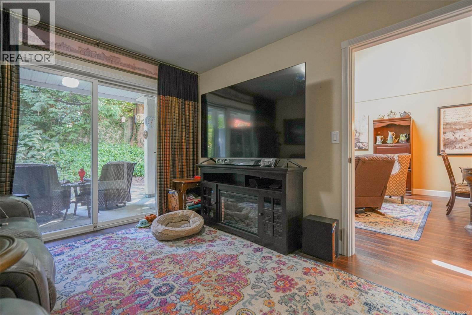 5272 ARBOUR CRES - 7