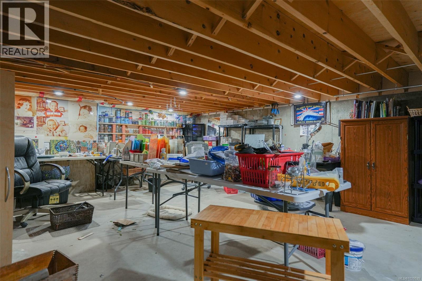 5272 ARBOUR CRES - 37