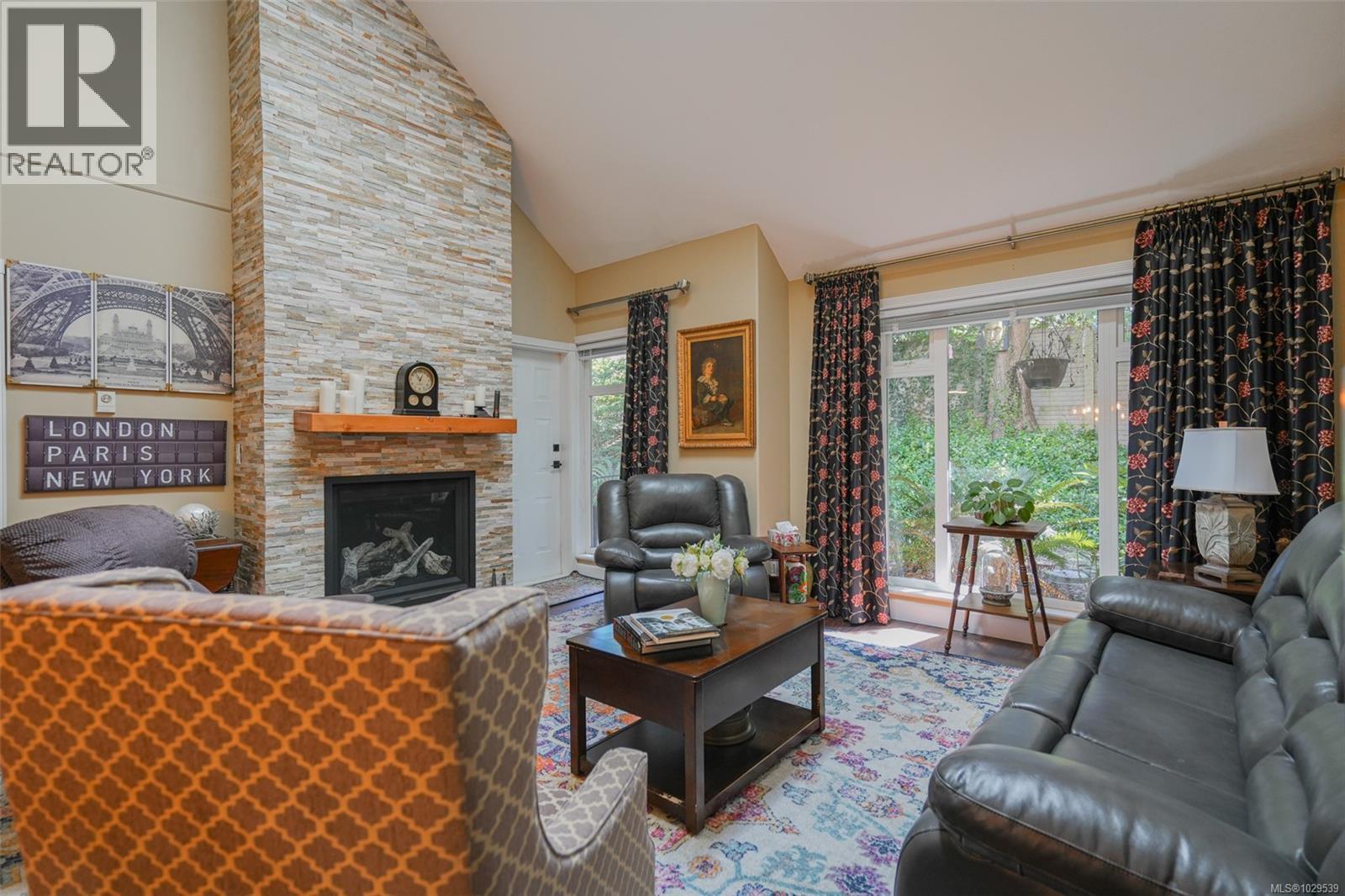 5272 ARBOUR CRES - 8