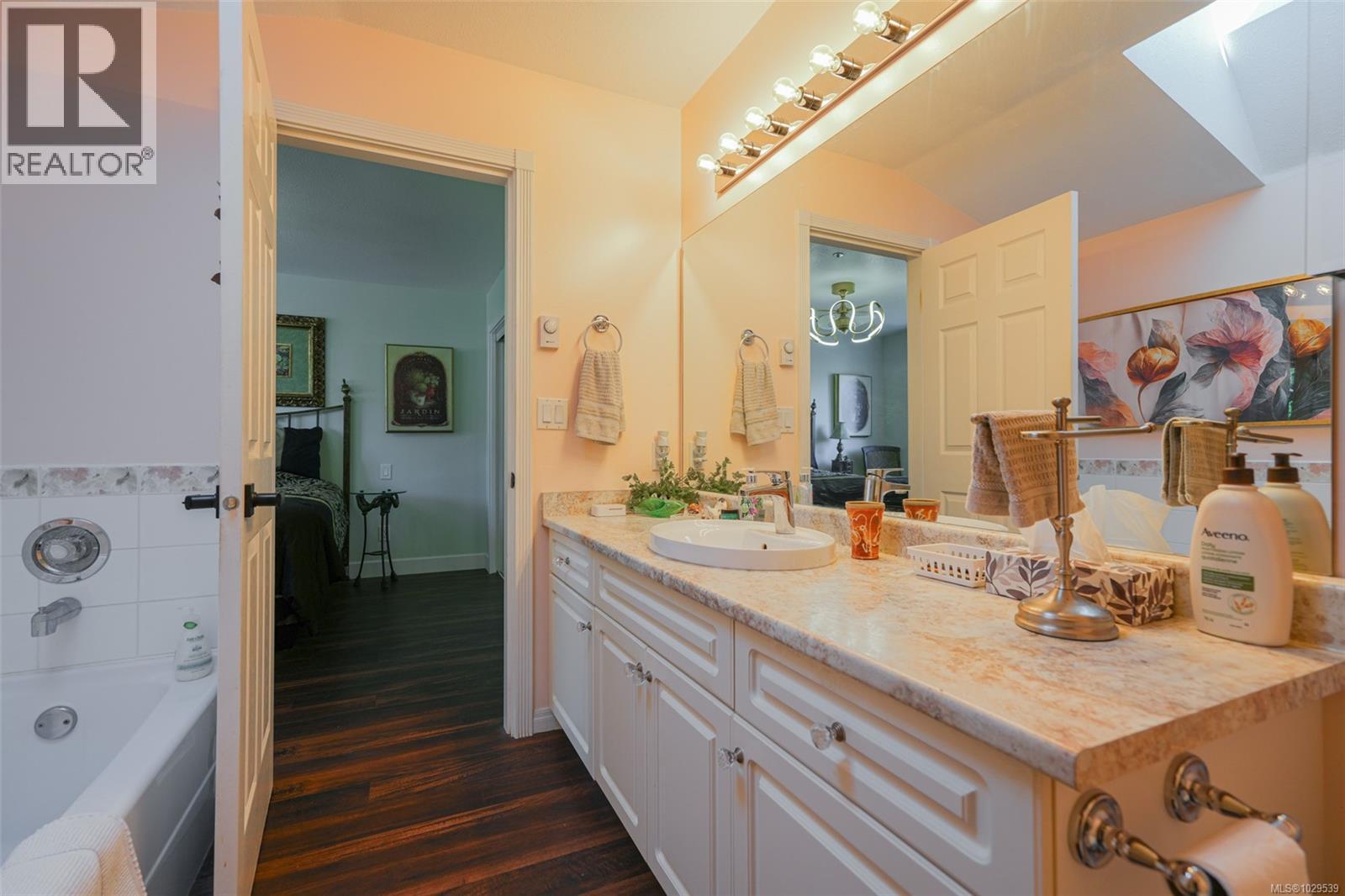 5272 ARBOUR CRES - 20