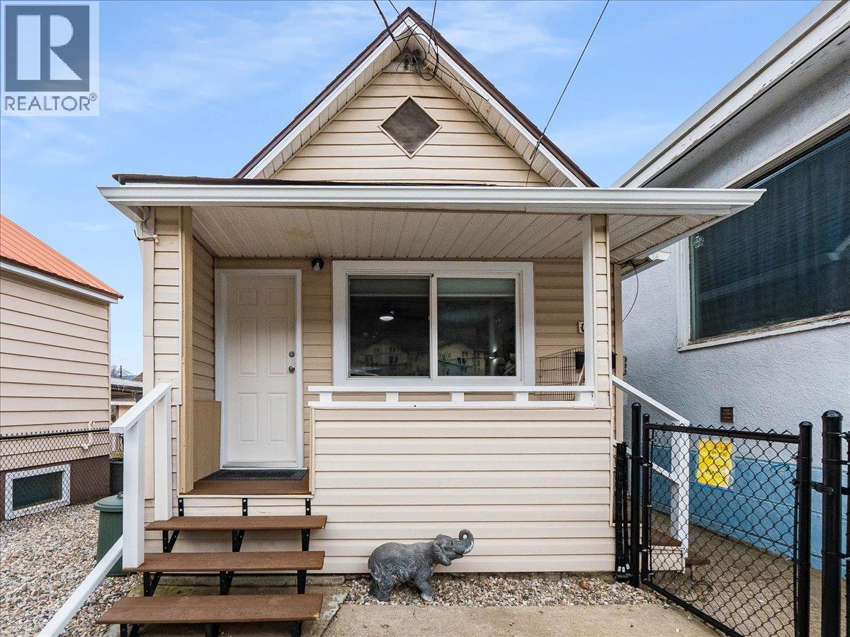 1911 SECOND AVENUE - 2