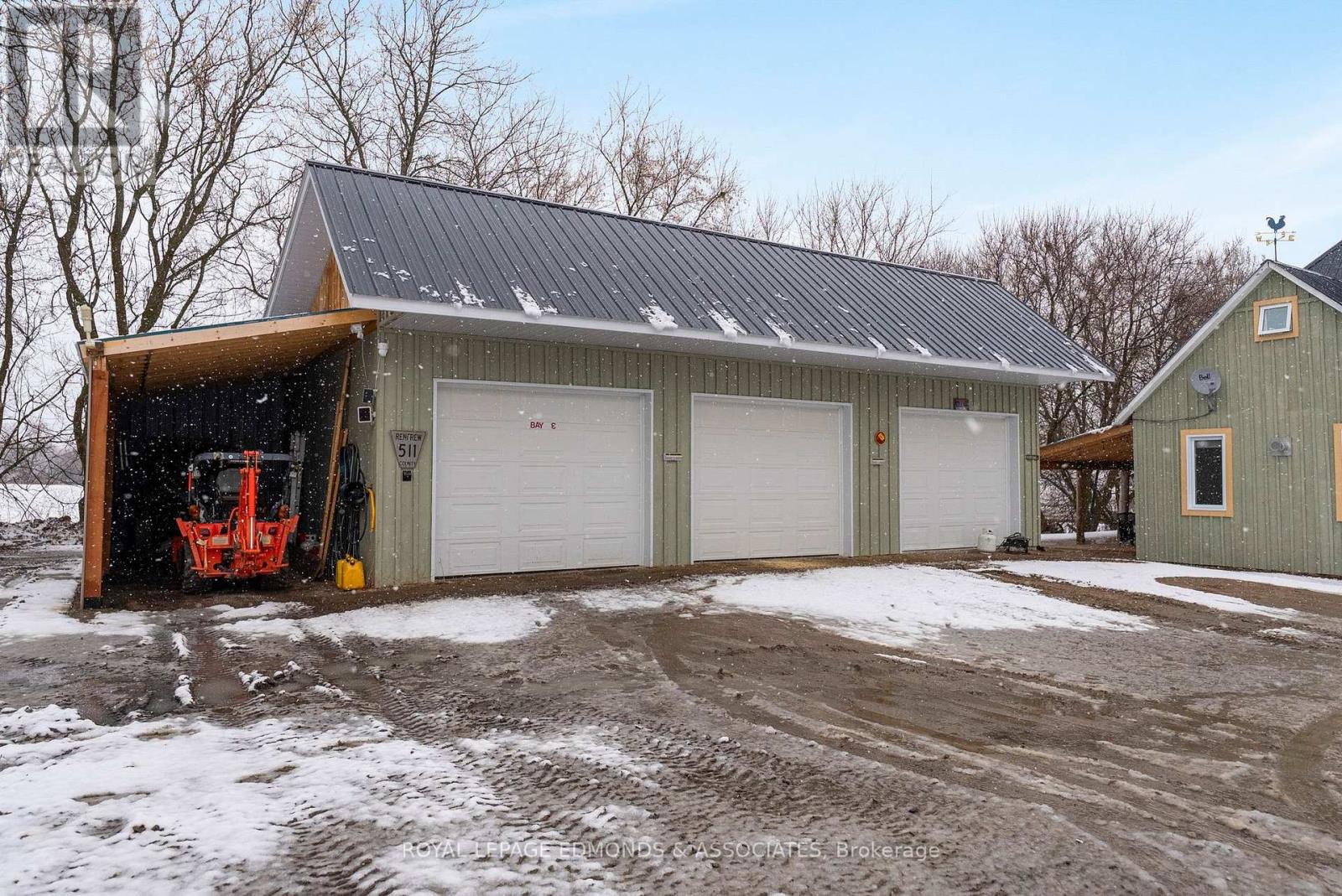 2061 KERR LINE — photo 35